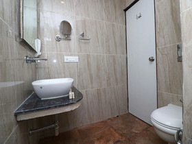 Grand Sm Regency by OYO Rooms