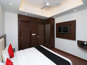Grand Sm Regency by OYO Rooms