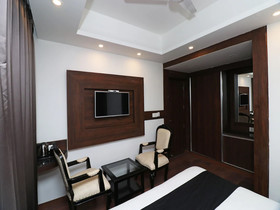 Grand Sm Regency by OYO Rooms