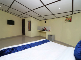 Happy Valley by OYO Rooms