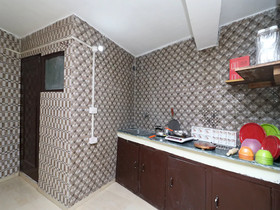 Happy Valley by OYO Rooms