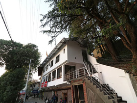 Happy Valley by OYO Rooms