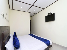 Happy Valley by OYO Rooms