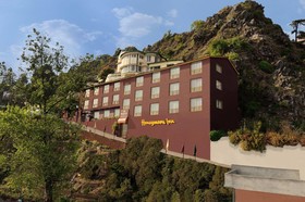 Honeymoon Inn