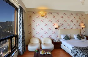 Honeymoon Inn