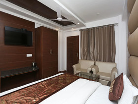 Hotel Aashna By OYO Rooms