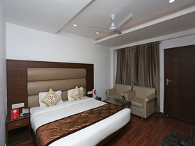 Hotel Aashna By OYO Rooms