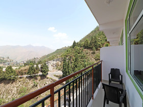 Hotel Benog Breeze By OYO Rooms