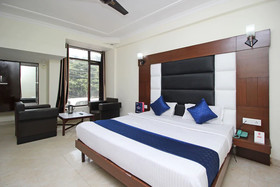 Hotel Charlene