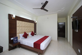 Hotel Charlene
