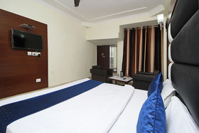 Hotel Charlene