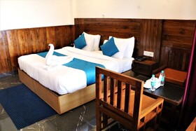Hotel Forest View and Restaurant