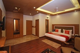 Hotel Highland by OYO