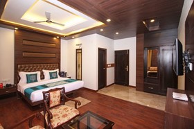 Hotel Highland by OYO