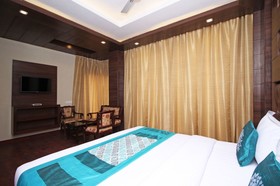 Hotel Highland by OYO