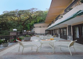 Hotel Madhuban Sarovar Portico