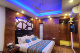 Hotel Mid Town