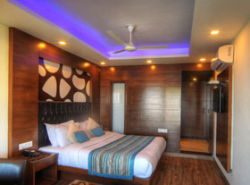 Hotel Mid Town