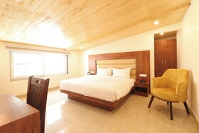 Hotel Mussoorie Heights