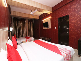 Hotel Mussoorie International