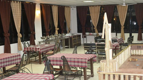 Hotel Oak Bush