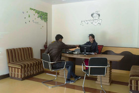Hotel Oak Bush