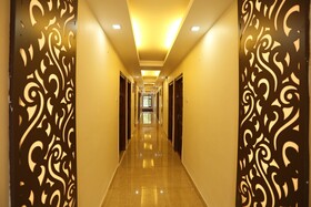 Hotel Pioneer by OYO