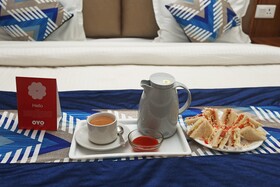 Hotel Pioneer by OYO