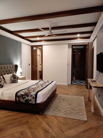 Hotel Sapling Manor