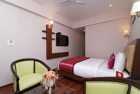 Hotel The Pride by OYO Rooms