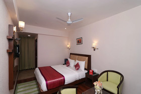 Hotel The Pride by OYO Rooms