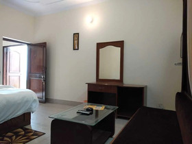 Hotel Usha Palace