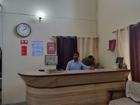 Hotel Usha Palace