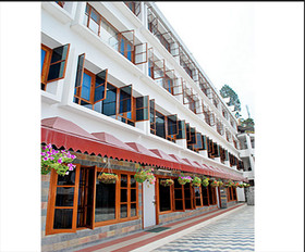 Hotel Vishnu Palace