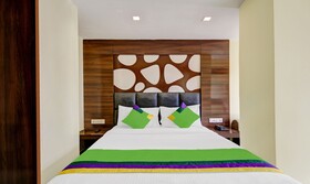 Itsy By Treebo - Howard International