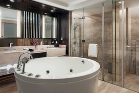 JW Marriott Mussoorie Walnut Grove Resort And Spa