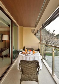 JW Marriott Mussoorie Walnut Grove Resort And Spa