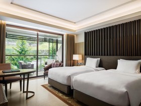 JW Marriott Mussoorie Walnut Grove Resort And Spa