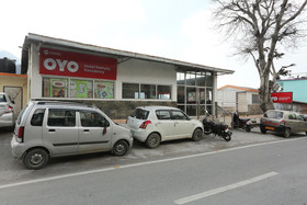 Kempty Residency by OYO Rooms