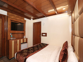 Krishiv Residency By OYO Rooms