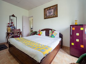 Oak Cottage by OYO Rooms