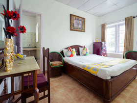 Oak Cottage by OYO Rooms