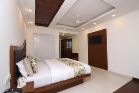 OYO 16063 Hotel Grand Valley