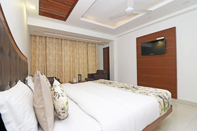 OYO 16063 Hotel Grand Valley