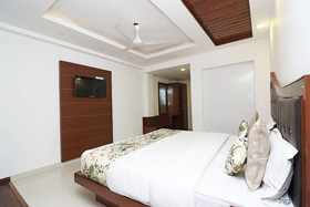 OYO 16063 Hotel Grand Valley