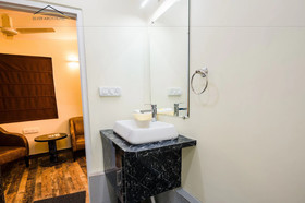 Silver Arch Hotel