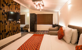 Silver Arch Hotel