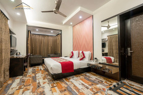 Silver Arch Hotel