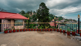 Silver Arch Hotel