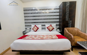 Silver Arch Hotel